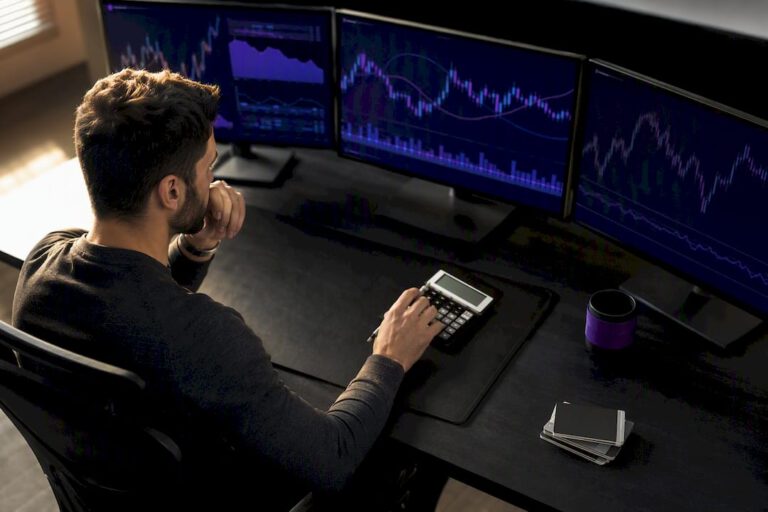 1789098034548_Trading-workstation-reviewing-challenge-and-reset-costs Trading workstation reviewing challenge and reset costs